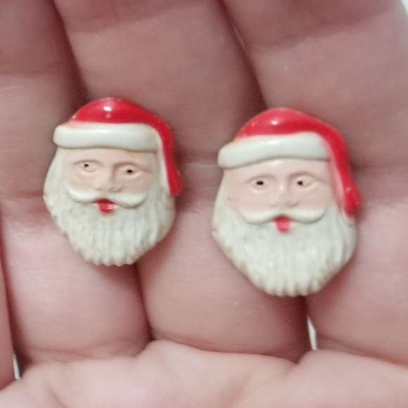 Vintage plastic Santa screw back earrings, VGUC - Picture 3 of 7